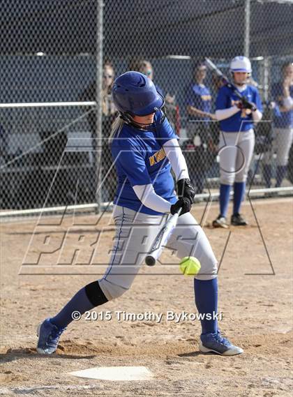 Thumbnail 3 in St. Michael-Albertville vs Chisago Lakes photogallery.