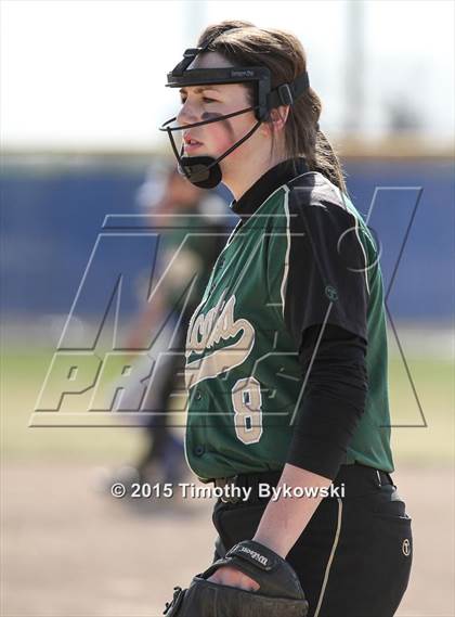 Thumbnail 2 in St. Michael-Albertville vs Chisago Lakes photogallery.