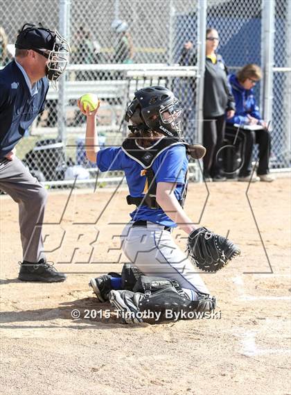 Thumbnail 2 in St. Michael-Albertville vs Chisago Lakes photogallery.