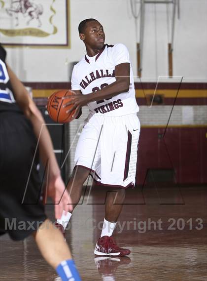 Thumbnail 1 in Valhalla vs. Saunders (Coaches vs Cancer Showcase) photogallery.