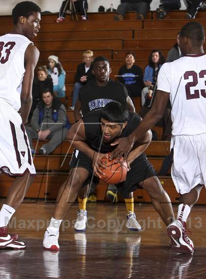 Thumbnail 3 in Valhalla vs. Saunders (Coaches vs Cancer Showcase) photogallery.