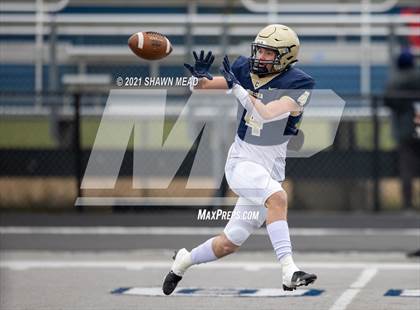 Thumbnail 1 in Chelsea vs. Freeland (MHSAA D4 Semifinal) photogallery.