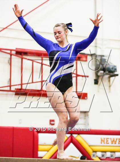 Thumbnail 1 in Newport vs. Mount Si, Bothell, Woodinville photogallery.