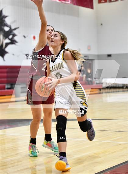 Thumbnail 3 in Poolville vs Bellevue (Poolville Mesquite Pit Classic) photogallery.
