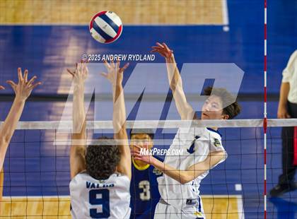 Thumbnail 1 in Legacy vs. Valor Christian (CHSAA 5A Round2 M11) photogallery.