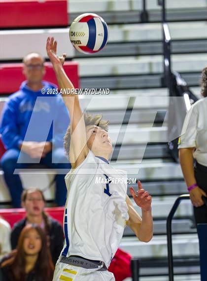 Thumbnail 1 in Legacy vs. Valor Christian (CHSAA 5A Round2 M11) photogallery.
