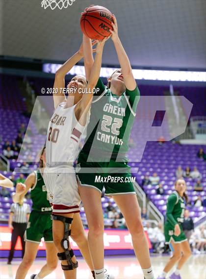 Thumbnail 2 in Green Canyon vs. Cedar (UHSAA 4A Semifinal) photogallery.