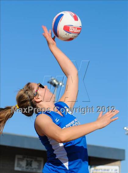 Thumbnail 3 in Scottsdale Prep vs Fountain Hills photogallery.