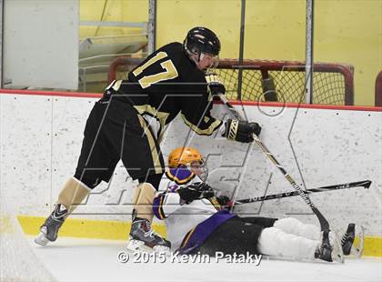 Thumbnail 1 in Trumbull @ Westhill photogallery.