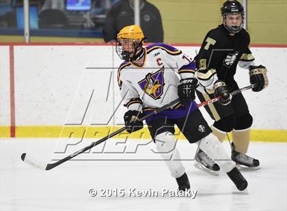 Thumbnail 1 in Trumbull @ Westhill photogallery.