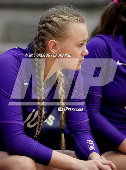 Thumbnail 1 in Paschal @ Lamar photogallery.