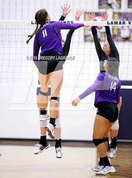 Thumbnail 3 in Paschal @ Lamar photogallery.