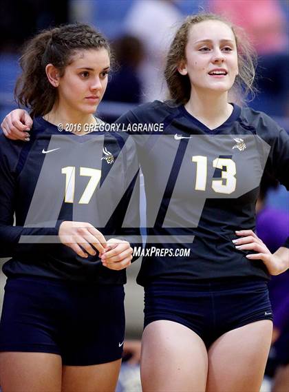 Thumbnail 2 in Paschal @ Lamar photogallery.