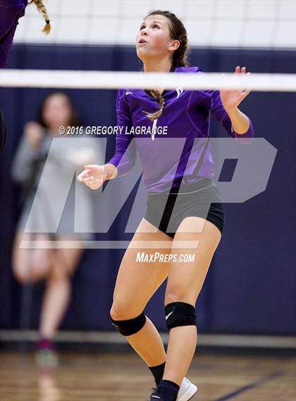 Thumbnail 2 in Paschal @ Lamar photogallery.