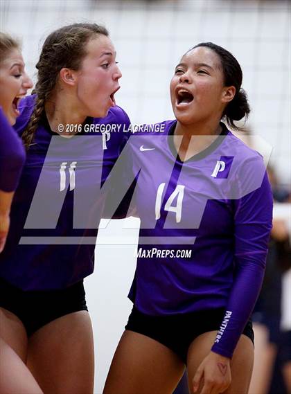 Thumbnail 1 in Paschal @ Lamar photogallery.