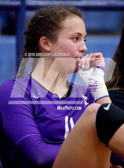 Thumbnail 2 in Paschal @ Lamar photogallery.