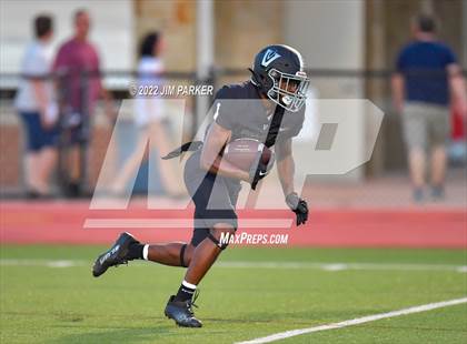 Thumbnail 1 in Stony Point @ Vandegrift photogallery.
