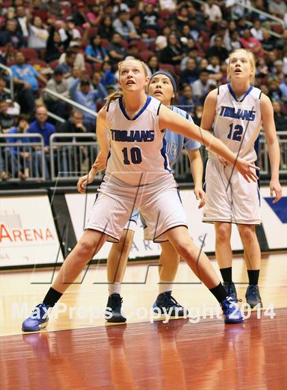 Thumbnail 3 in Window Rock vs. Valley Christian (AIA D3 Semifinal) photogallery.