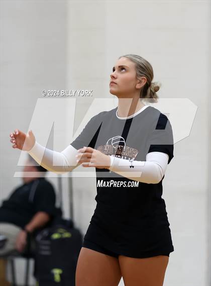Thumbnail 1 in Grand Saline vs Fruitvale photogallery.