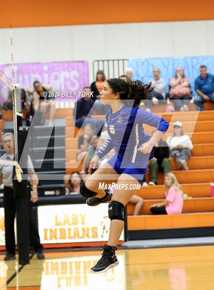 Thumbnail 3 in Grand Saline vs Fruitvale photogallery.