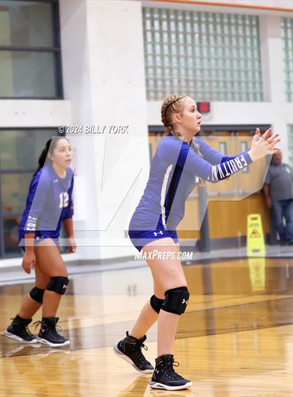 Thumbnail 1 in Grand Saline vs Fruitvale photogallery.