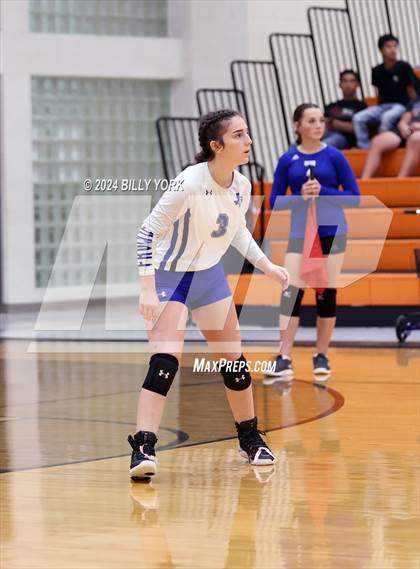Thumbnail 3 in Grand Saline vs Fruitvale photogallery.