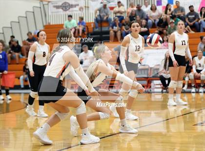 Thumbnail 2 in Grand Saline vs Fruitvale photogallery.