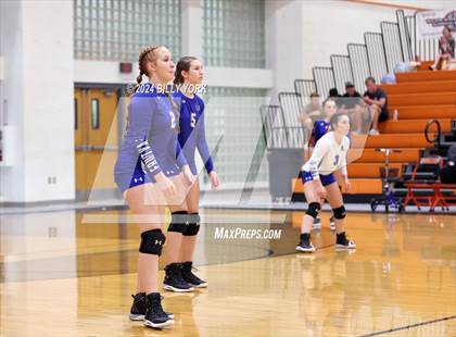 Thumbnail 2 in Grand Saline vs Fruitvale photogallery.