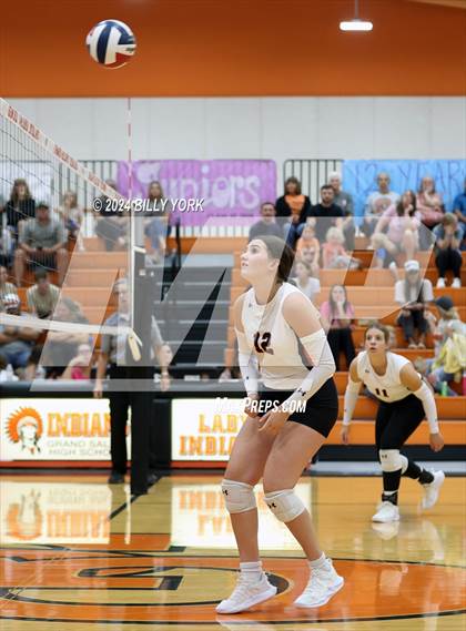 Thumbnail 3 in Grand Saline vs Fruitvale photogallery.