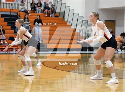Thumbnail 3 in Grand Saline vs Fruitvale photogallery.