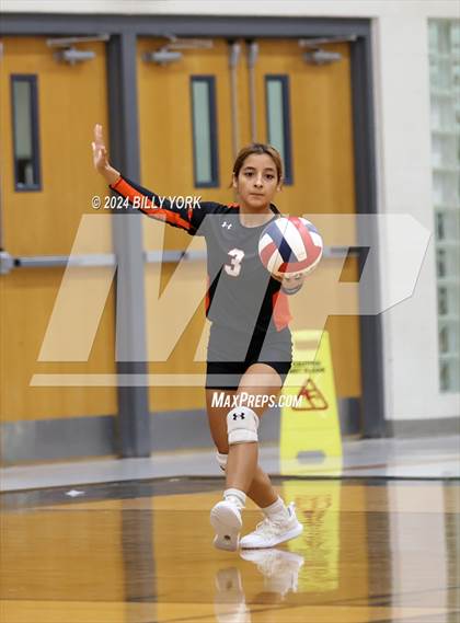 Thumbnail 2 in Grand Saline vs Fruitvale photogallery.