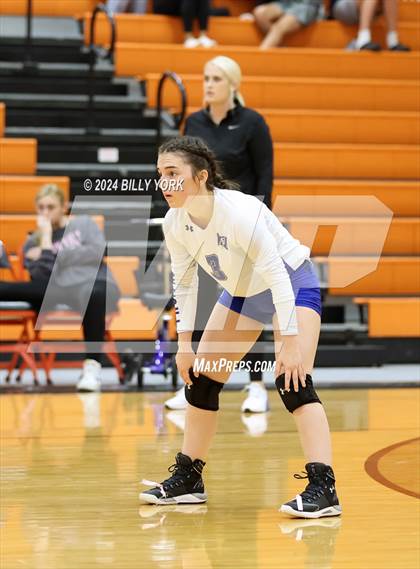 Thumbnail 2 in Grand Saline vs Fruitvale photogallery.