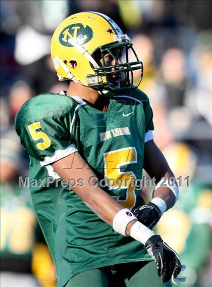 Thumbnail 2 in Brookfield vs. New London (CIAC Class M Semifinal) photogallery.