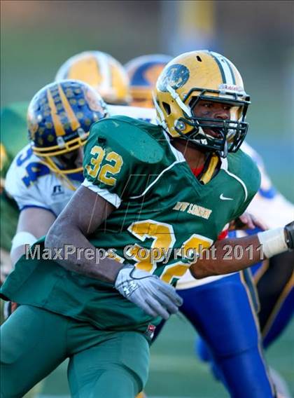 Thumbnail 2 in Brookfield vs. New London (CIAC Class M Semifinal) photogallery.