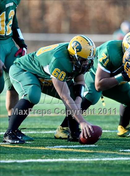 Thumbnail 3 in Brookfield vs. New London (CIAC Class M Semifinal) photogallery.
