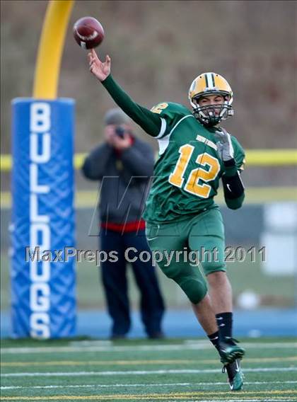 Thumbnail 1 in Brookfield vs. New London (CIAC Class M Semifinal) photogallery.
