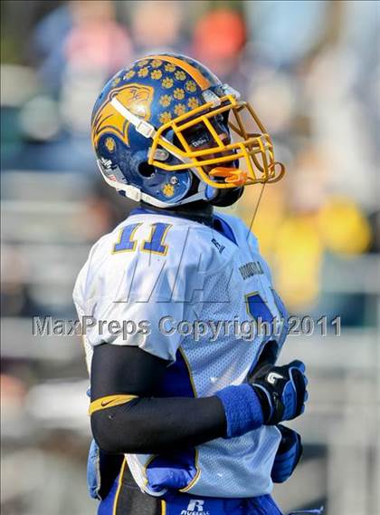 Thumbnail 3 in Brookfield vs. New London (CIAC Class M Semifinal) photogallery.