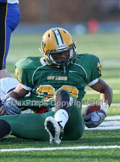 Thumbnail 2 in Brookfield vs. New London (CIAC Class M Semifinal) photogallery.