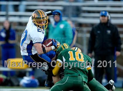 Thumbnail 2 in Brookfield vs. New London (CIAC Class M Semifinal) photogallery.