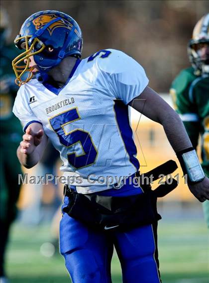 Thumbnail 2 in Brookfield vs. New London (CIAC Class M Semifinal) photogallery.