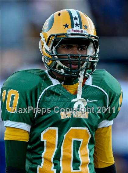Thumbnail 3 in Brookfield vs. New London (CIAC Class M Semifinal) photogallery.