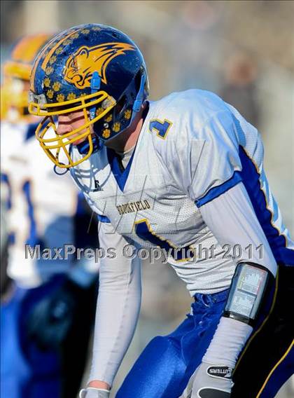 Thumbnail 1 in Brookfield vs. New London (CIAC Class M Semifinal) photogallery.
