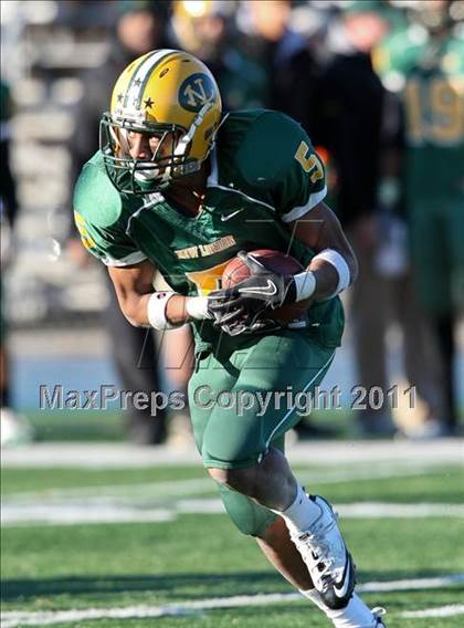 Thumbnail 2 in Brookfield vs. New London (CIAC Class M Semifinal) photogallery.
