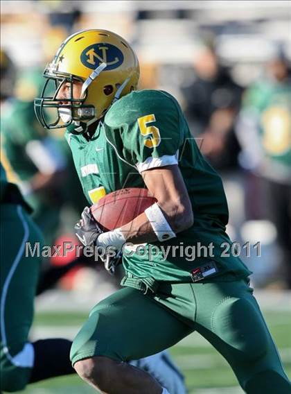 Thumbnail 2 in Brookfield vs. New London (CIAC Class M Semifinal) photogallery.