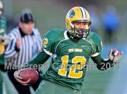 Thumbnail 2 in Brookfield vs. New London (CIAC Class M Semifinal) photogallery.