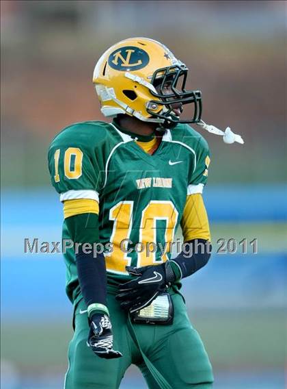 Thumbnail 3 in Brookfield vs. New London (CIAC Class M Semifinal) photogallery.
