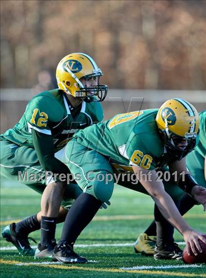 Thumbnail 2 in Brookfield vs. New London (CIAC Class M Semifinal) photogallery.