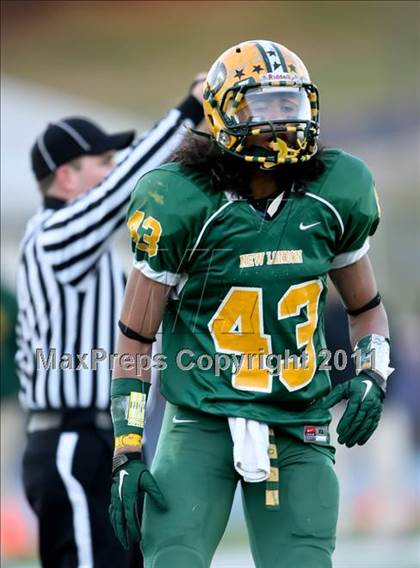 Thumbnail 3 in Brookfield vs. New London (CIAC Class M Semifinal) photogallery.