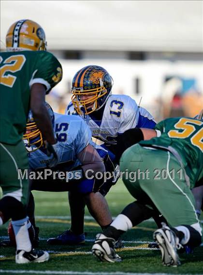 Thumbnail 2 in Brookfield vs. New London (CIAC Class M Semifinal) photogallery.