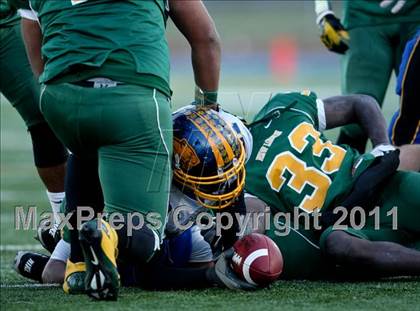 Thumbnail 2 in Brookfield vs. New London (CIAC Class M Semifinal) photogallery.
